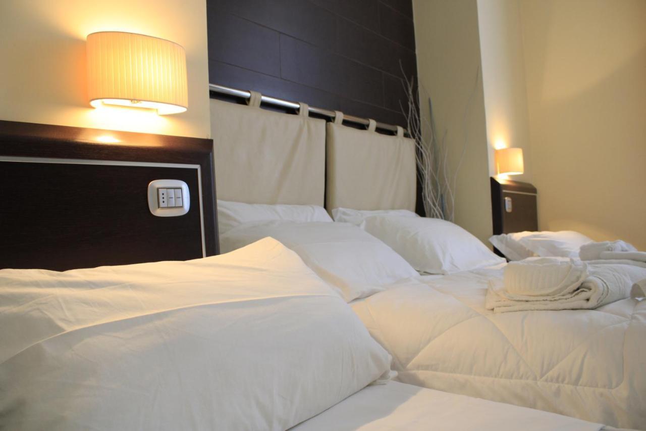 Hotel Ferdinando II Napoli Dış mekan fotoğraf