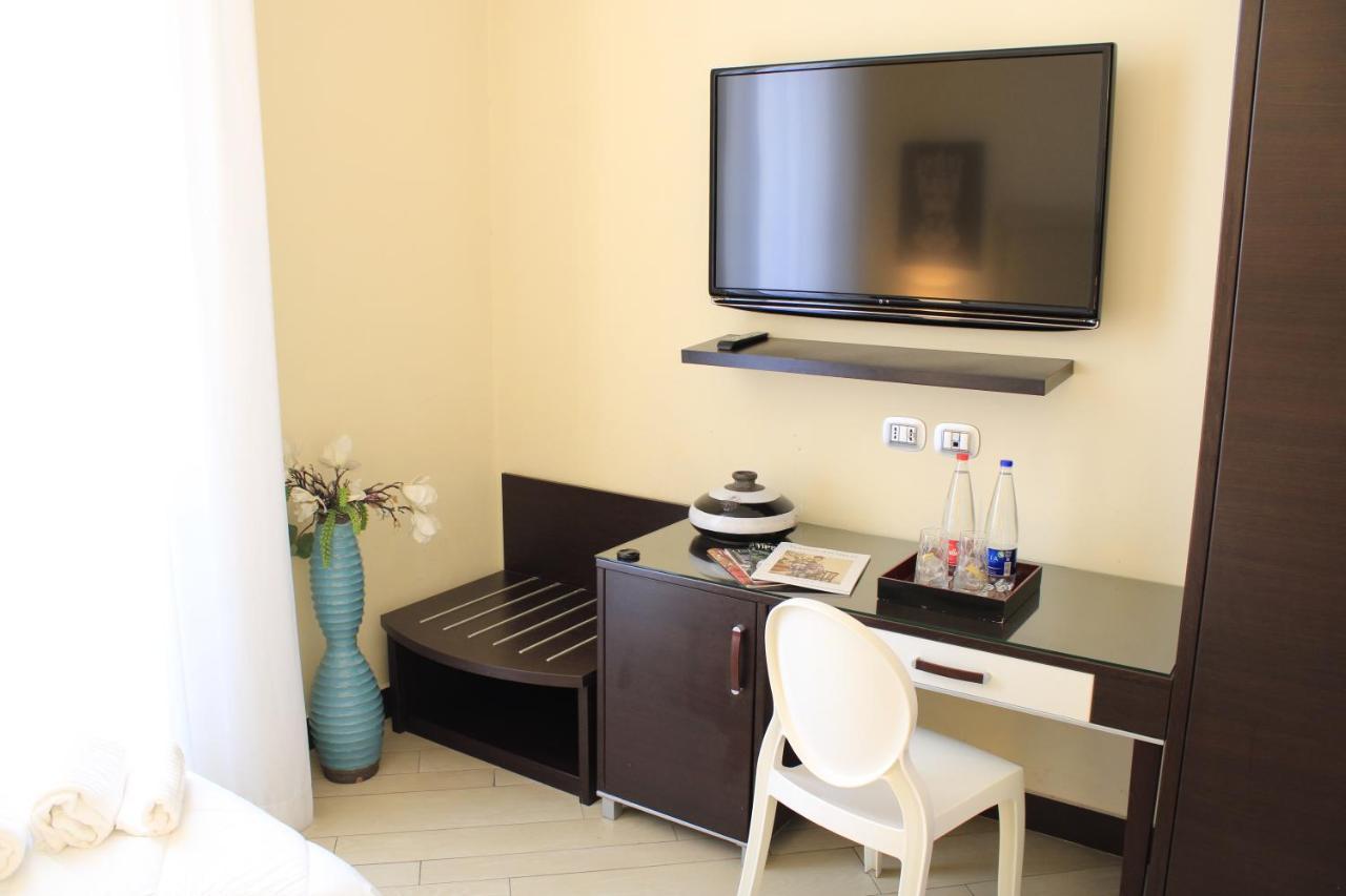 Hotel Ferdinando II Napoli Dış mekan fotoğraf