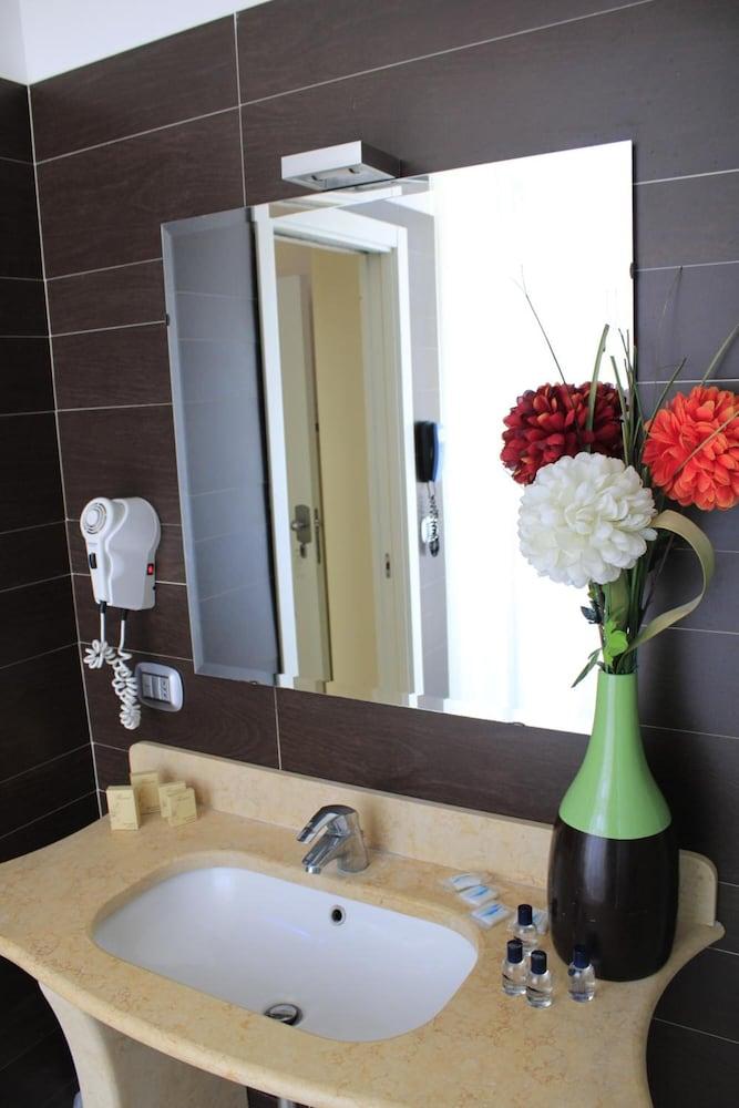 Hotel Ferdinando II Napoli Dış mekan fotoğraf