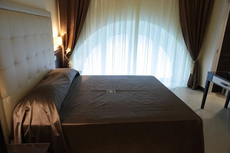 Hotel Ferdinando II Napoli Dış mekan fotoğraf