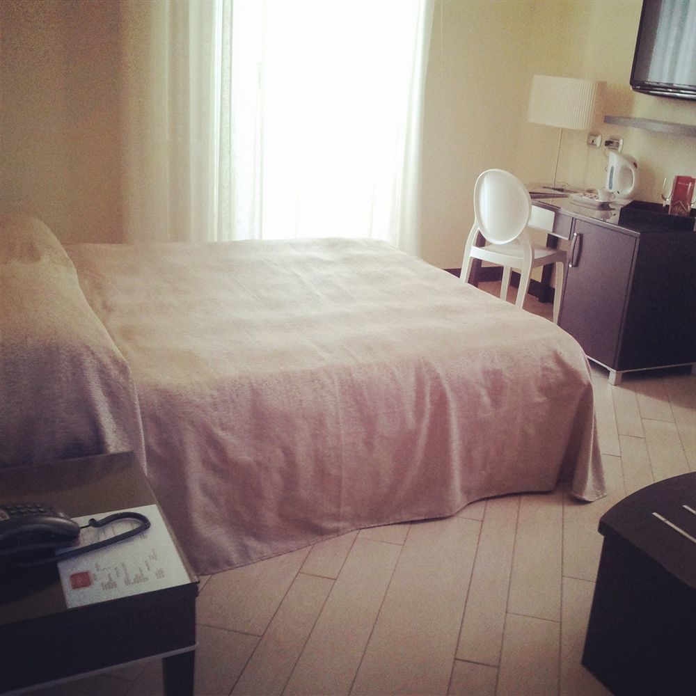 Hotel Ferdinando II Napoli Dış mekan fotoğraf